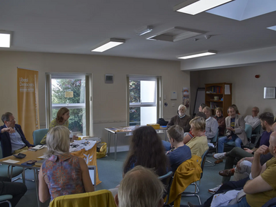 Image courtesy of Keith Selmes 2019 Paul and Sima in members discussion